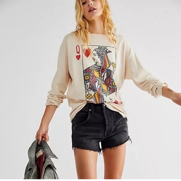 Free People Tops - Daydreamer FREE PEOPLE Queen of Hearts oversized Long Sleeve Graphic Tee XL